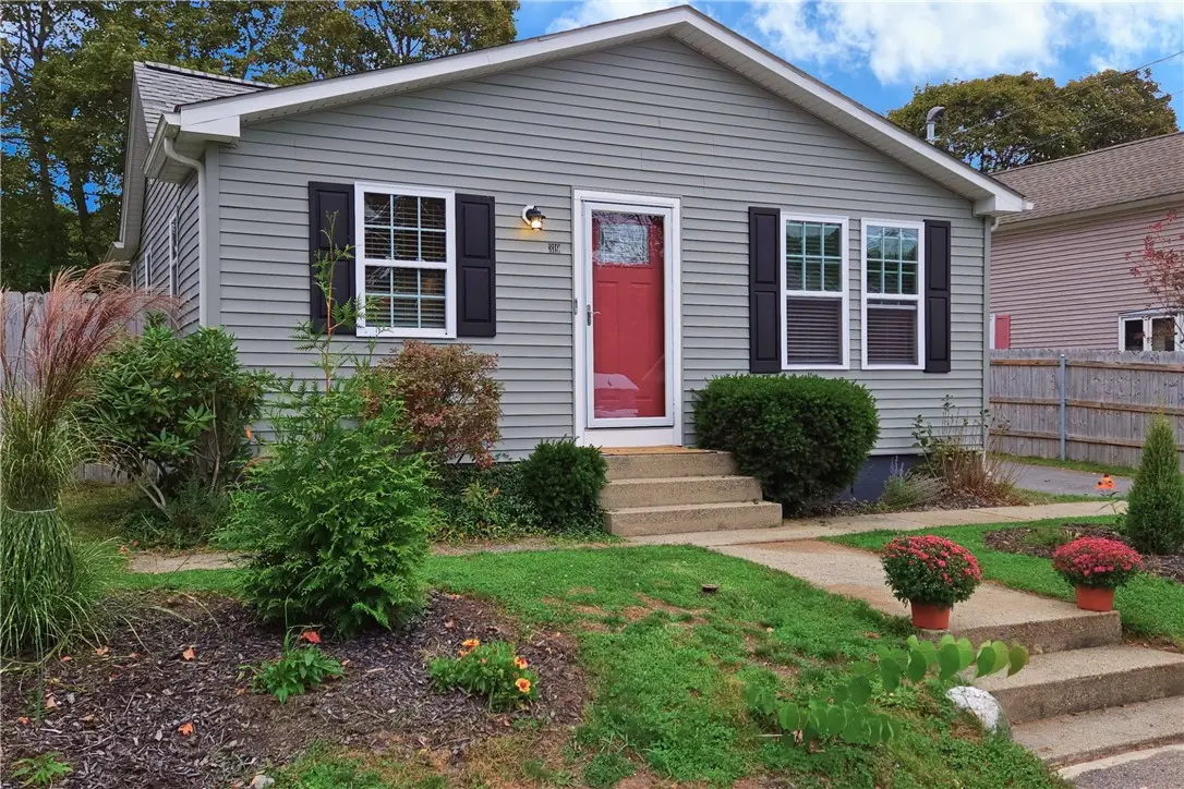 319 Arlington Avenue, Warwick, RI 02889 - Image #1