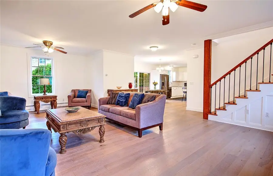 29 Lake Avenue, Barrington, RI 02806 - Image #2