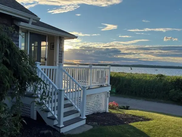 134 Greenfield Avenue Avenue, Portsmouth, RI 02871