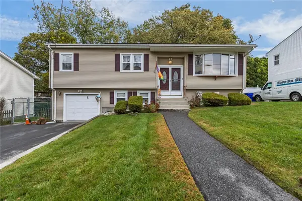 7 Laurel Street, North Providence, RI 02911