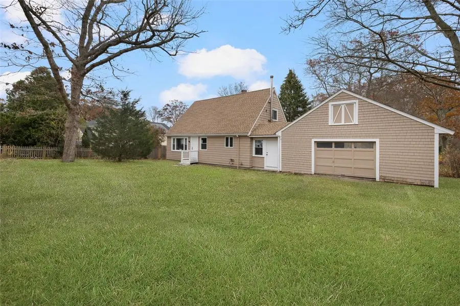 374 Crandall Road, Tiverton, RI 02878 - Image #2