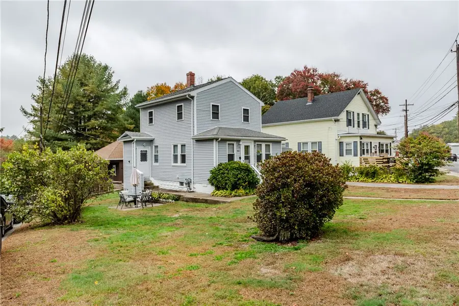 302 Waterman Avenue, Smithfield, RI 02917 - Image #2
