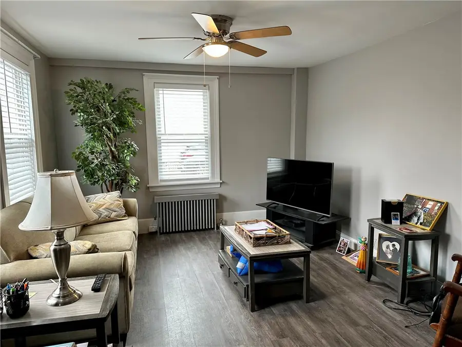 81 W Pontiac Street, Warwick, RI 02886 - Image #2