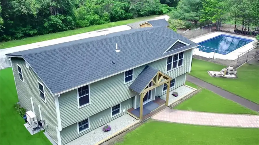 112 Cranberry Ridge Road, Glocester, RI 02857 - Image #2