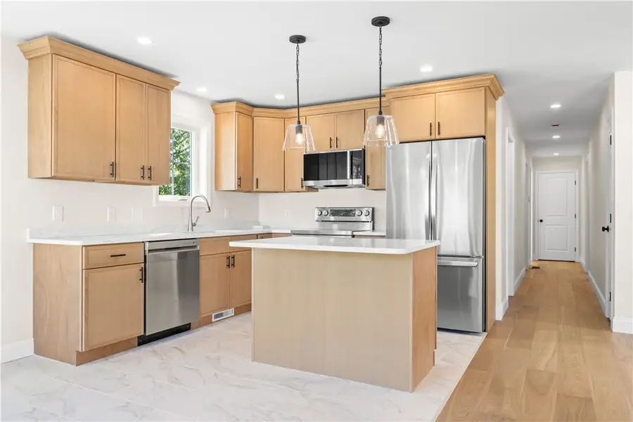 192 Terrace Avenue, Pawtucket, RI 02860 - Image #2