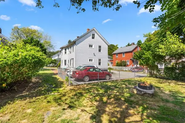 84 Spruce Street, Warwick, RI 02886