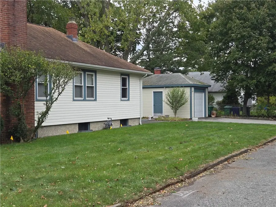 37 George Arden Avenue, Warwick, RI 02886 - Image #3