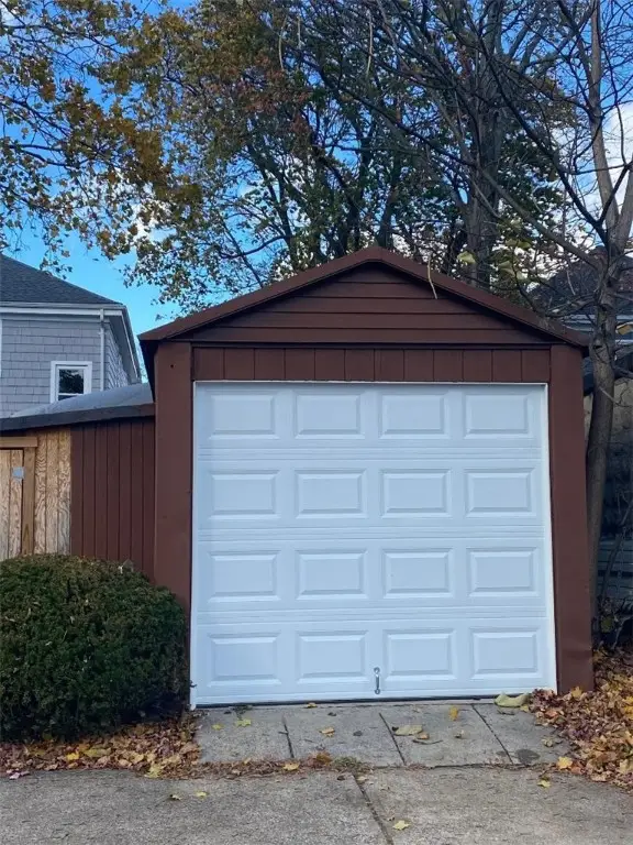 126 Suffolk Avenue, Pawtucket, RI 02861 - Image #3