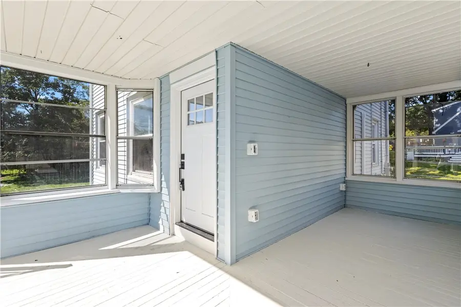 28 Manchester Street, Warwick, RI 02888 - Image #2