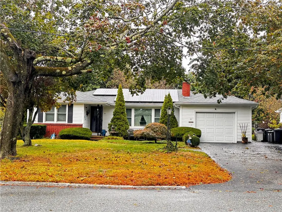 91 Ridgeway Road, Cranston, RI 02920 - Image #2