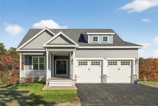 125 Julia Way, Johnston, RI 02919