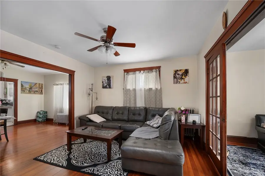 85 Englewood Avenue, Pawtucket, RI 02860 - Image #3