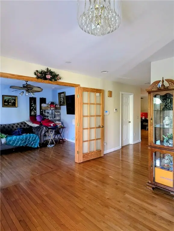 31 Burrows Street, Providence, RI 02907 - Image #2