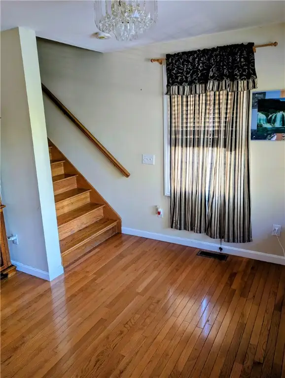 31 Burrows Street, Providence, RI 02907 - Image #3