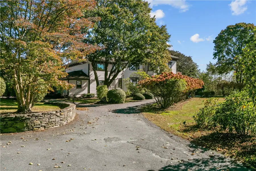 46 Chastellux Avenue #M6, Newport, RI 02840 - Image #3