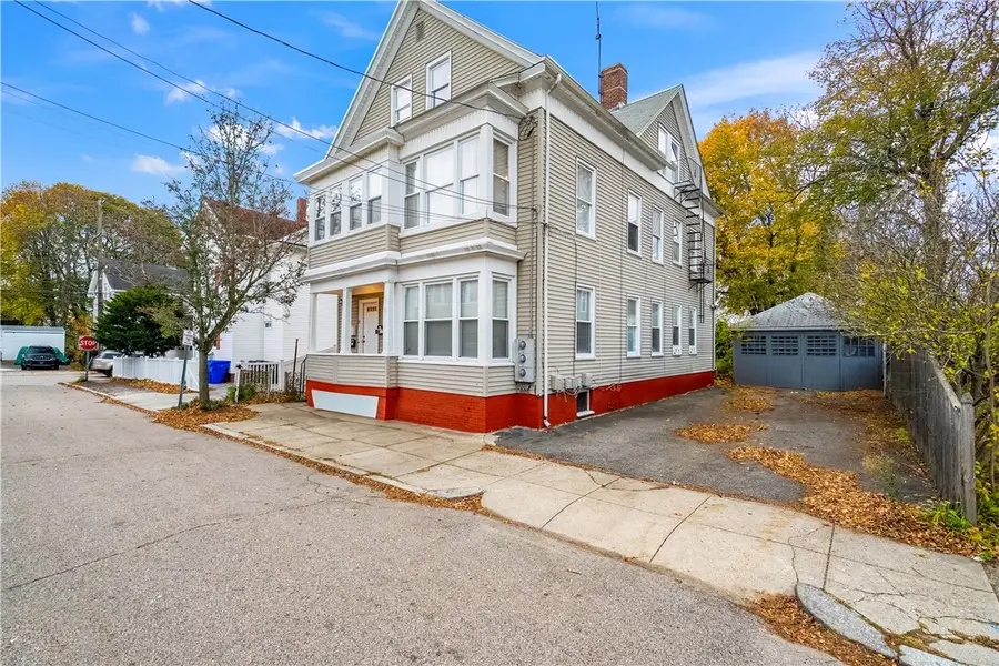 33 White Street, Pawtucket, RI 02860 - Image #2