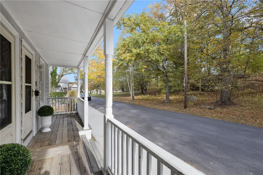 17 Meikle Avenue, Newport, RI 02840 - Image #3