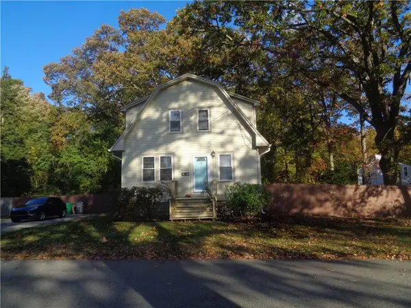12 Lima Street, Warwick, RI 02889