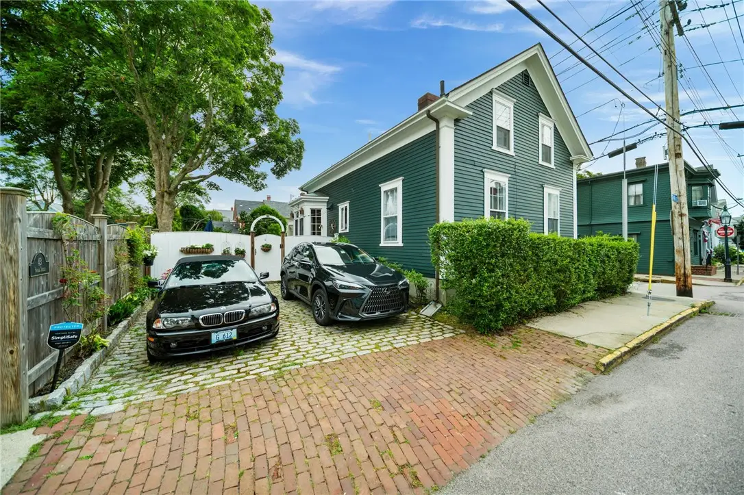 43 Poplar Street, Newport, RI 02840 - Image #1