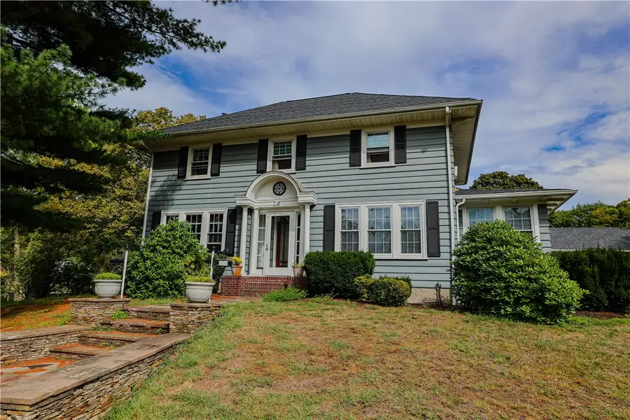 740 Veterans Memorial Parkway, East Providence, RI 02914 - Image #2