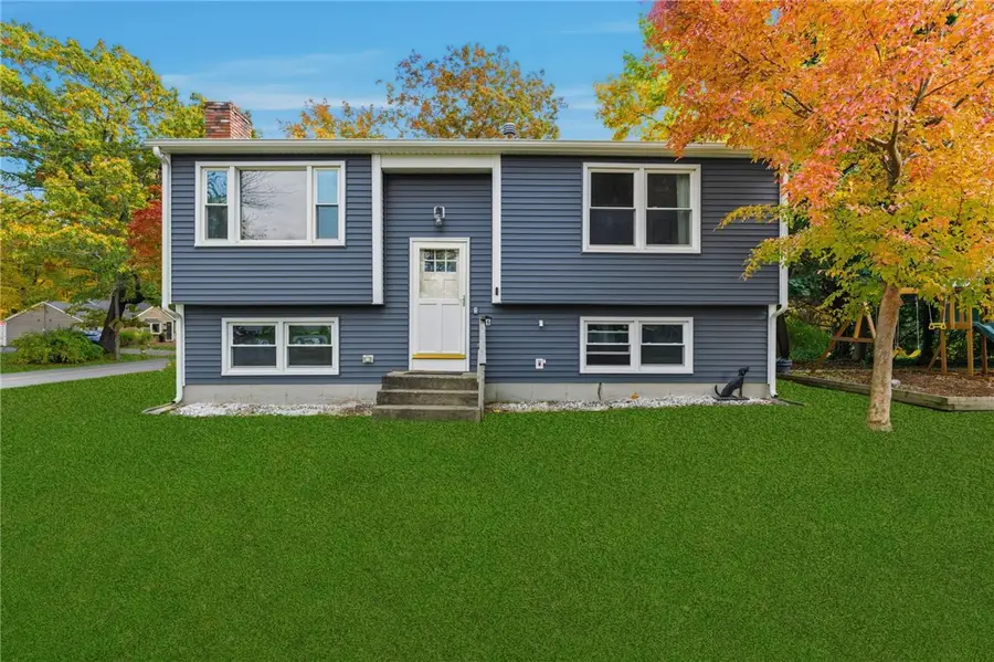 6 Hazelton Road, Barrington, RI 02806 - Image #2