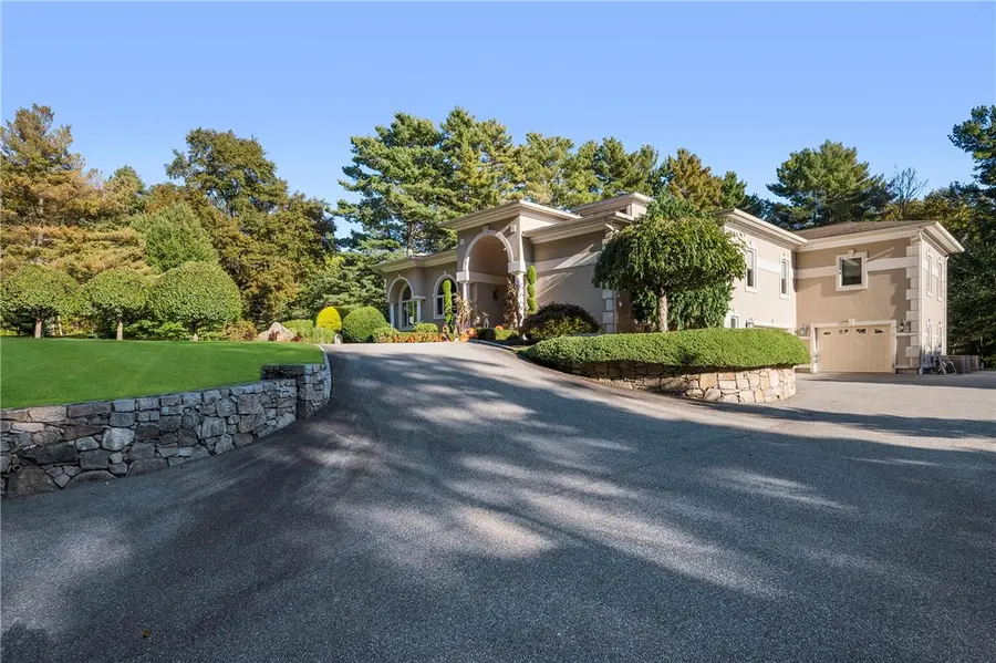 55 Wilbur Road, Lincoln, RI 02865 - Image #2