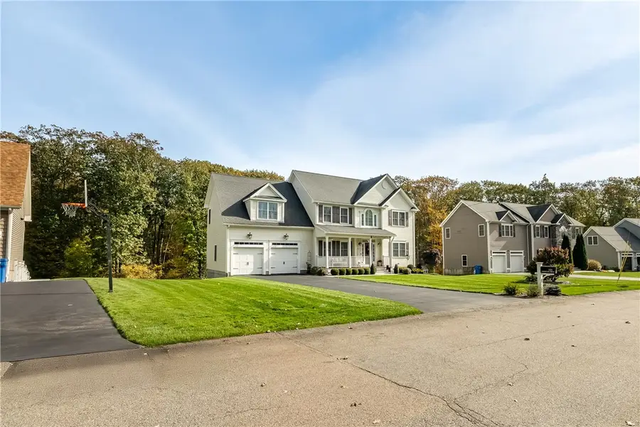 121 Ashbrook Drive, Cranston, RI 02921 - Image #3