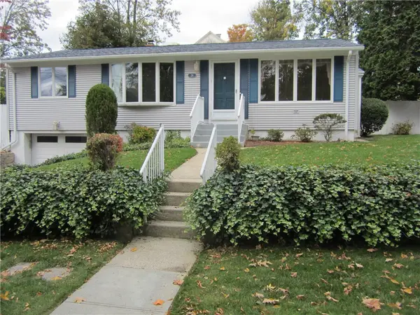 29 Valley Street, Cranston, RI 02920