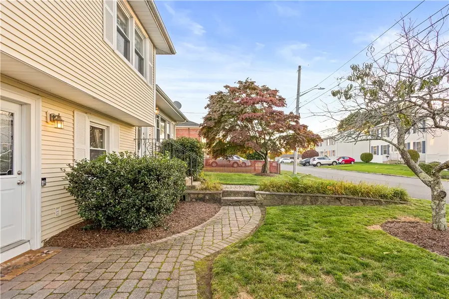 25 Loomis Street, Cranston, RI 02920 - Image #3