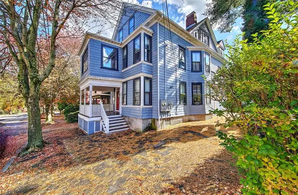 29 Creighton Street, Providence, RI 02906