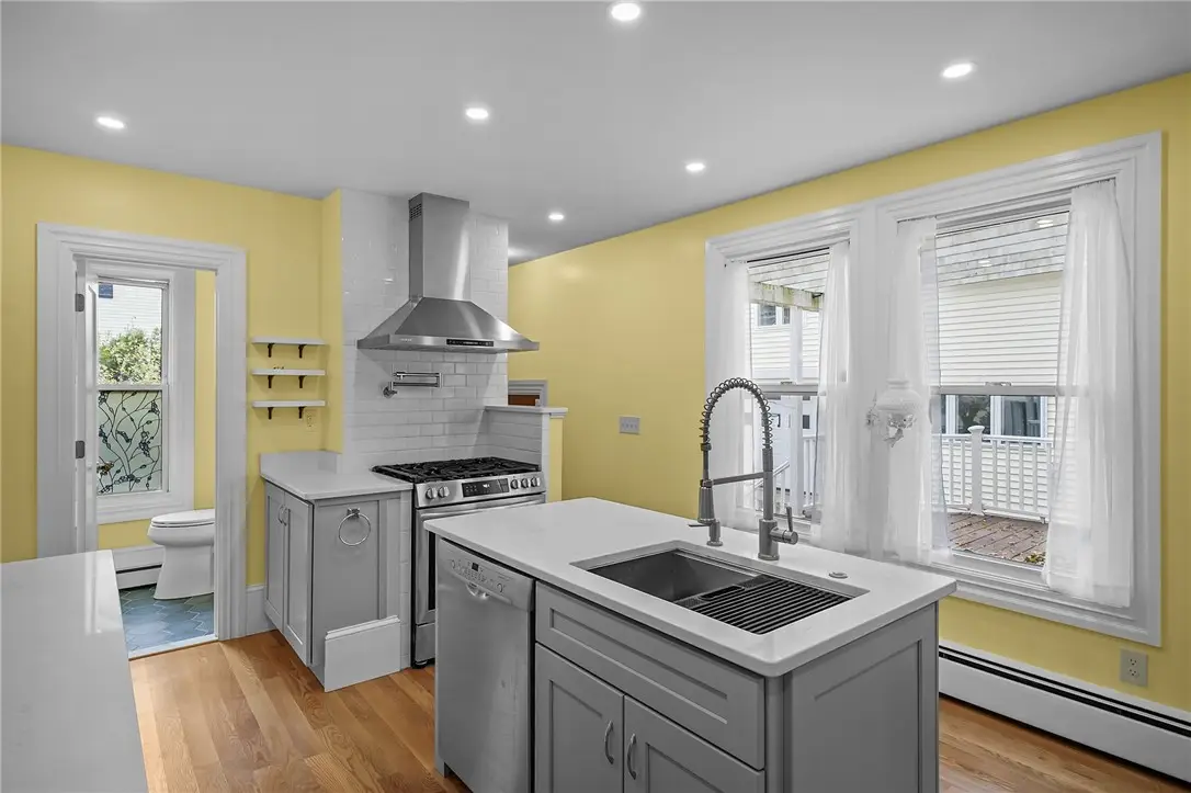 20 Dewey Street, Providence, RI 02909 - #1