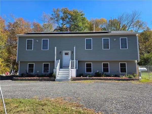 302 Chopmist Hill Rd Road, Glocester, RI 02814