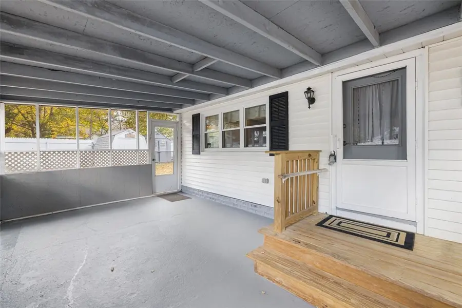 375 Namquid Drive, Warwick, RI 02886 - Image #3