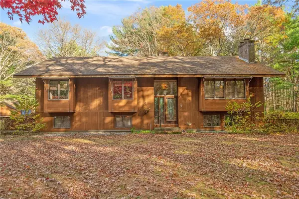 972 Reynolds Road, Glocester, RI 02814