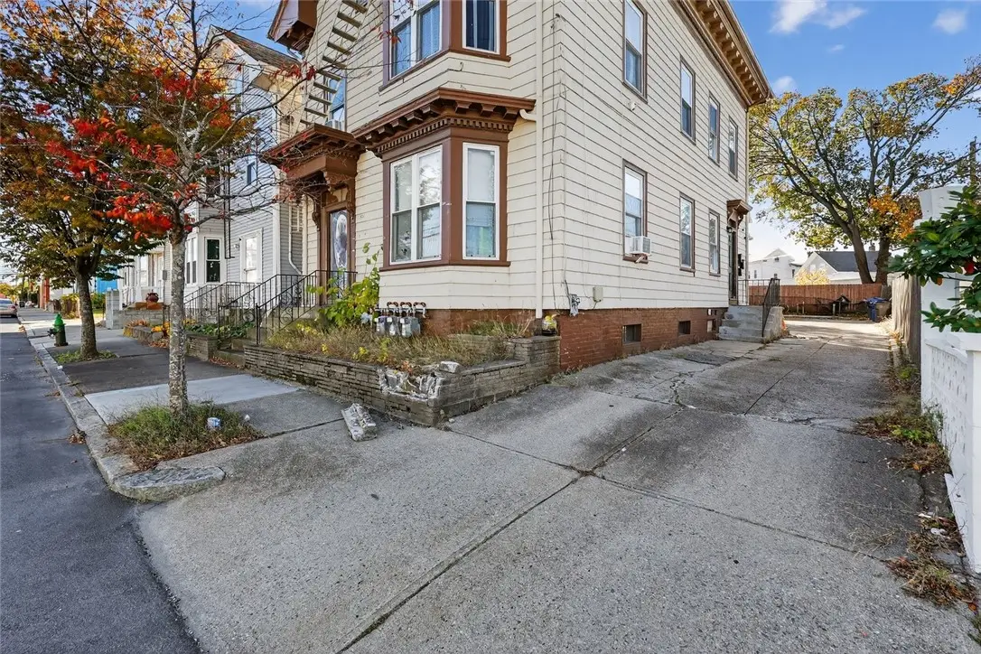 374 Branch Avenue, Providence, RI 02904 - Image #1