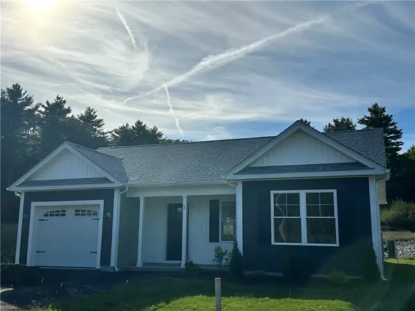 16 Pine Way Boulevard, Coventry, RI 02816