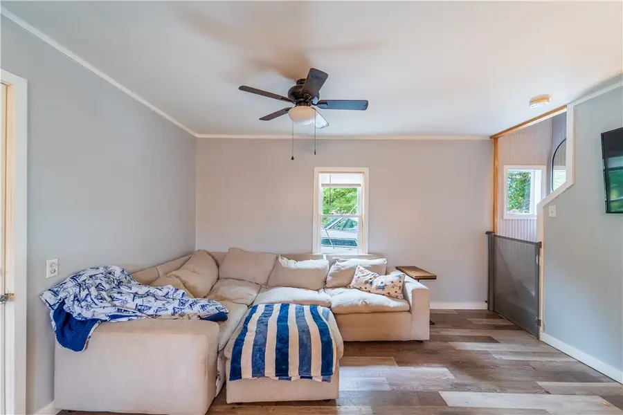 23 Stoddard Place, Warwick, RI 02888 - Image #3