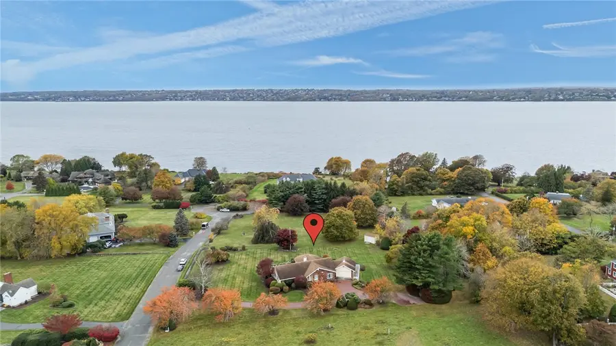 68 Riverscape Lane, Tiverton, RI 02878 - Image #2