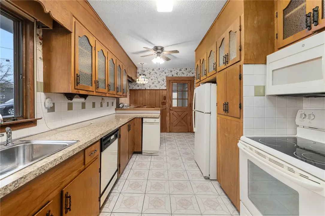 26 Chardon Drive, Portsmouth, RI 02871 - Image #1