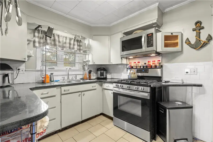 1 Capron Road, Smithfield, RI 02917 - Image #2