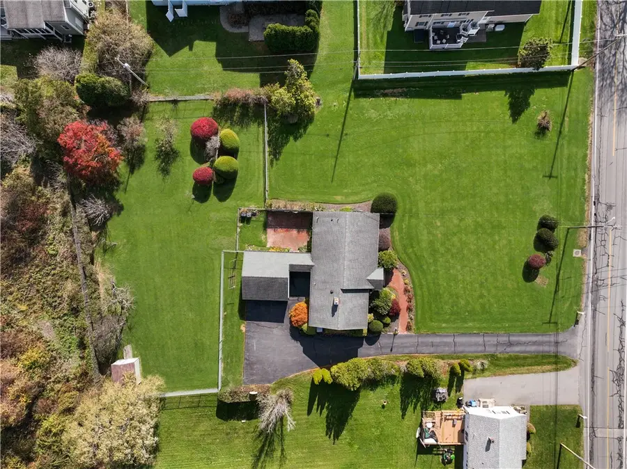 118 Wolcott Avenue, Middletown, RI 02842 - Image #3