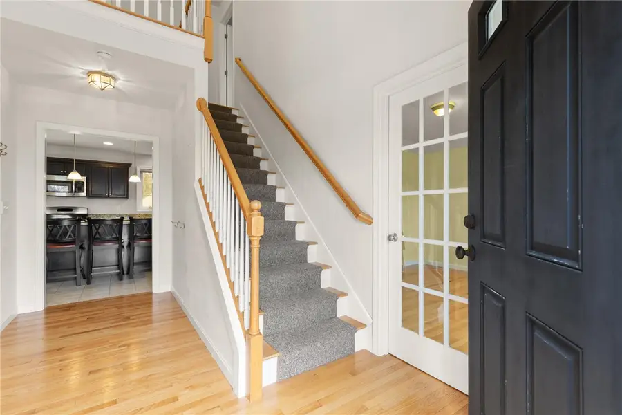 420 Cottrell Road, Tiverton, RI 02878 - Image #2