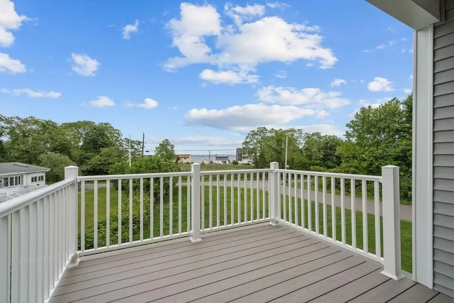 15 Spadina Avenue, Warwick, RI 02889 - Image #2
