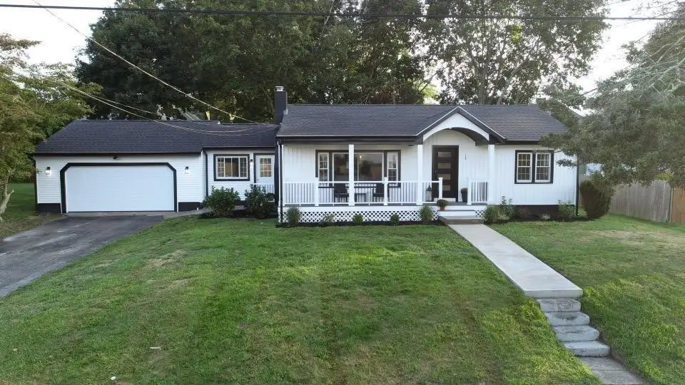 109 Kaufman Road, Tiverton, RI 02878 - Image #1