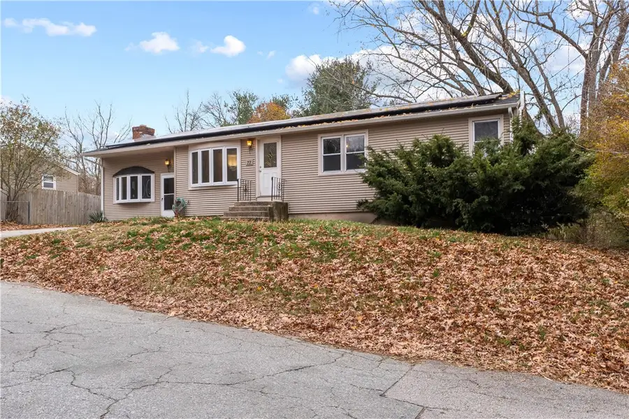 77 Macarthur Boulevard, Coventry, RI 02816 - Image #3
