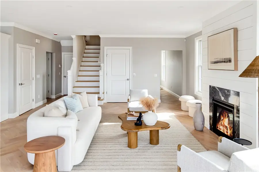 114 East Point Drive, Rumford, RI 02916 - Image #3