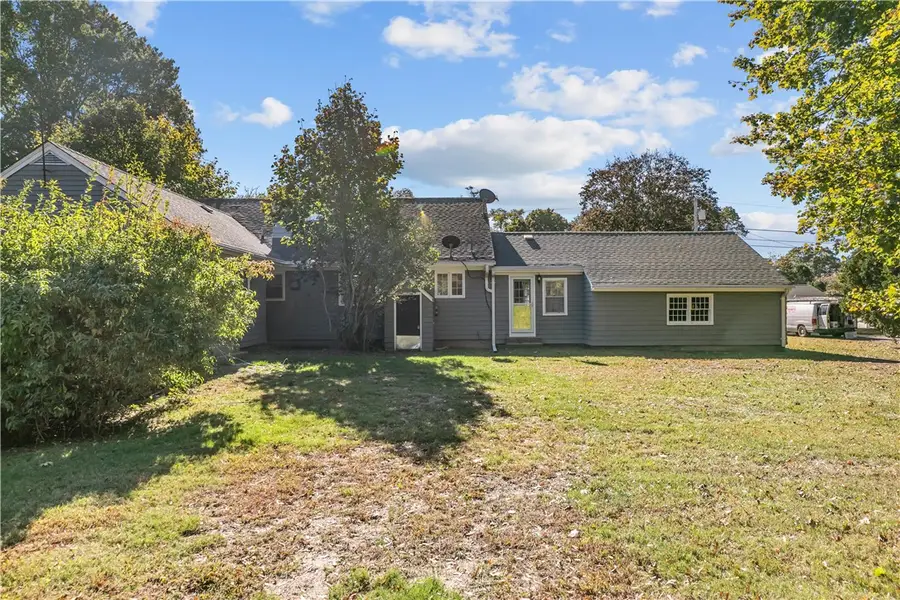 40 Aaron Avenue, Bristol, RI 02809 - Image #3