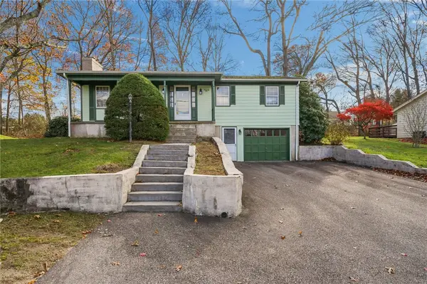 76 Sycamore Drive, West Warwick, RI 02893