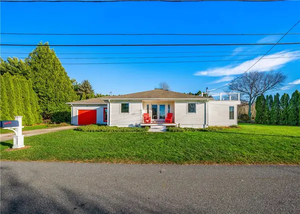 121 Driftwood Drive, Tiverton, RI 02878