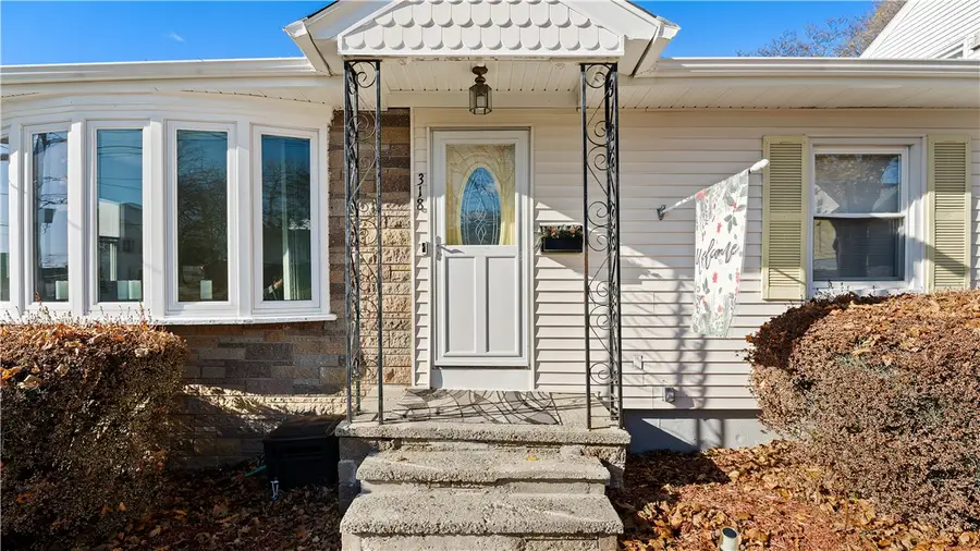 318 Princess Avenue, Cranston, RI 02920 - Image #3
